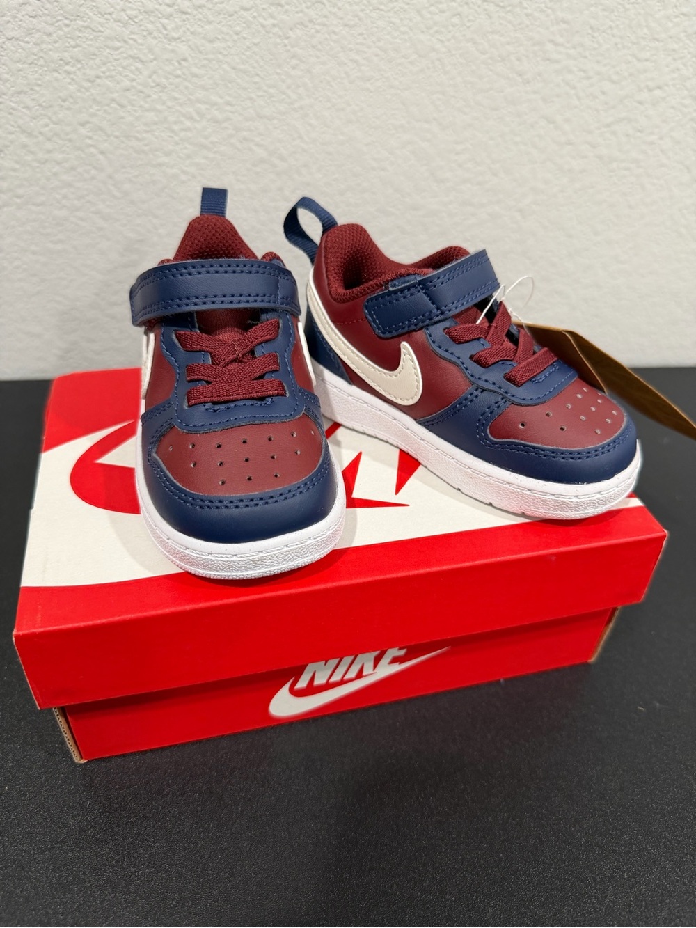 Nike Kids Burgundy, Navy and Burgundy Low-Top Sneakers